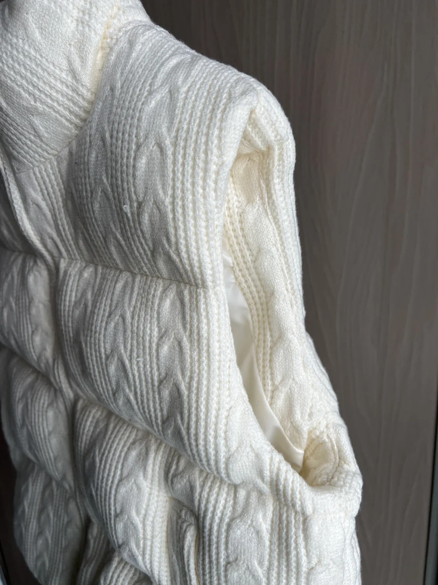 ETJ 2025 Winter new women's elegant fashion standing collar sleeveless warm thick knitted cotton vest