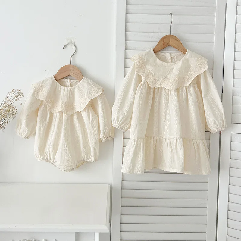 

2025 Autumn Korean Style Girls Matching Sister Dresses Turn-Down Collar Embroidery Romper with Long Sleeve Bodysuit for Toddler