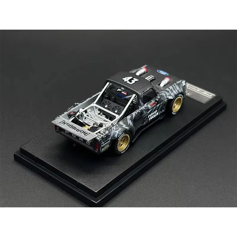 SW Street Weapon 1:64 Mustang Hoonicorn RTR F150 Hoonitruck Panda Figur Echte Miniaturen Legierung Druckguss Automodell Geschenk