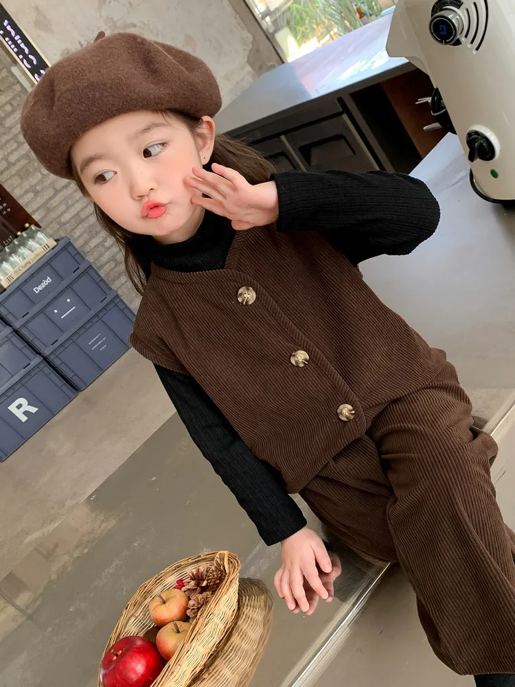 ชุดแฟชั่นเด็กผู้หญิงฤดูใบไม้ร่วง 2023 เสื้อกั๊กผ้าลูกฟูกแบบใหม่ ชุดเสื้อผ้าเด็กฤดูใบไม้ร่วง ชุดเสื้อยืดเด็ก ผ้าฝ้าย ชุดเด็ก