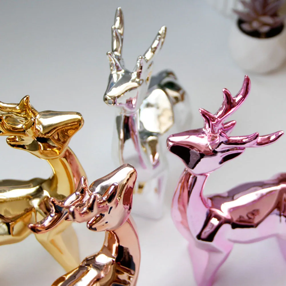 

Delicate Deer Decoration Lovely Ornament for Home Desktop Room Accessories Entryway Sculpture