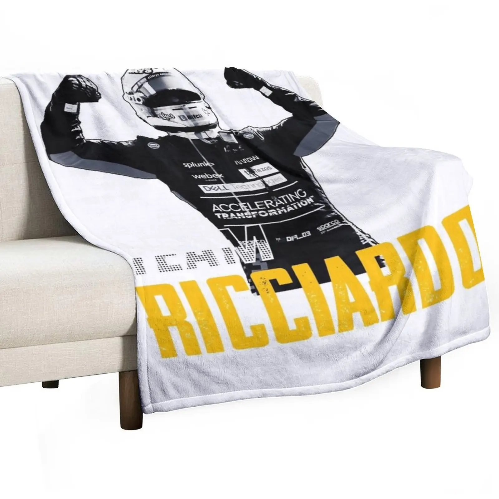 Плед Ricciardo Helmet Classic, пушистый, модный, с аниме-принтом, роскошный, для диванов, из фланелевой ткани.