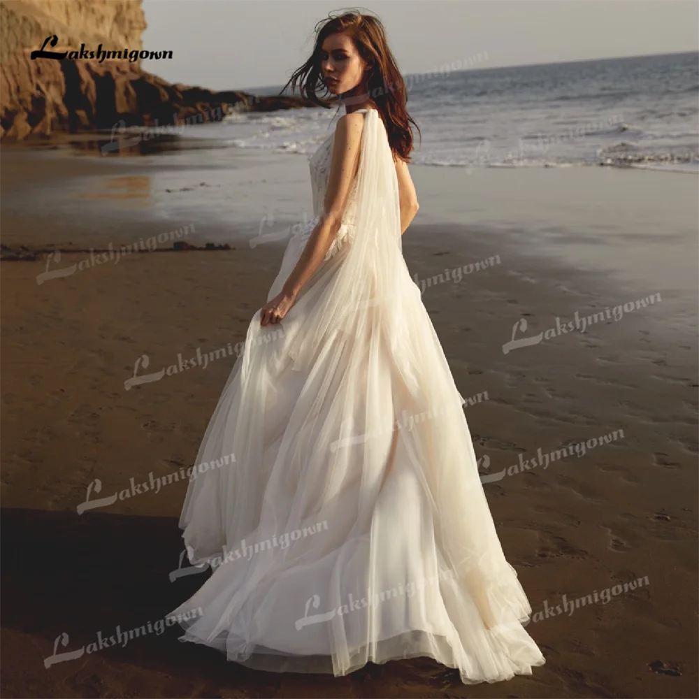 Vestido de novia largo personalizado de línea A, escote en forma de corazón de tul con apliques de encaje, tren de barrido plisado escalonado, vestidos de novia