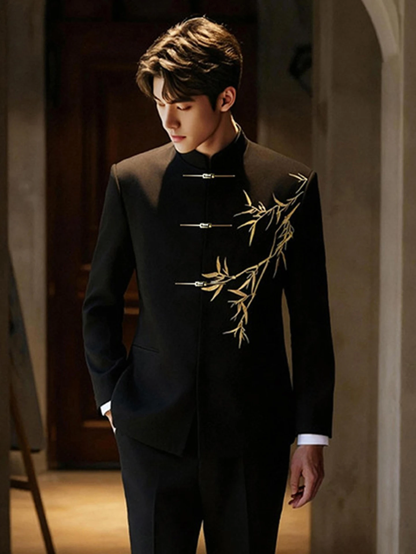 

New Chinese Sle Embroidered Suit Jaet Men's High-End Sensation Engagement Adult Ceremony Western Clothes oulder Pads St...