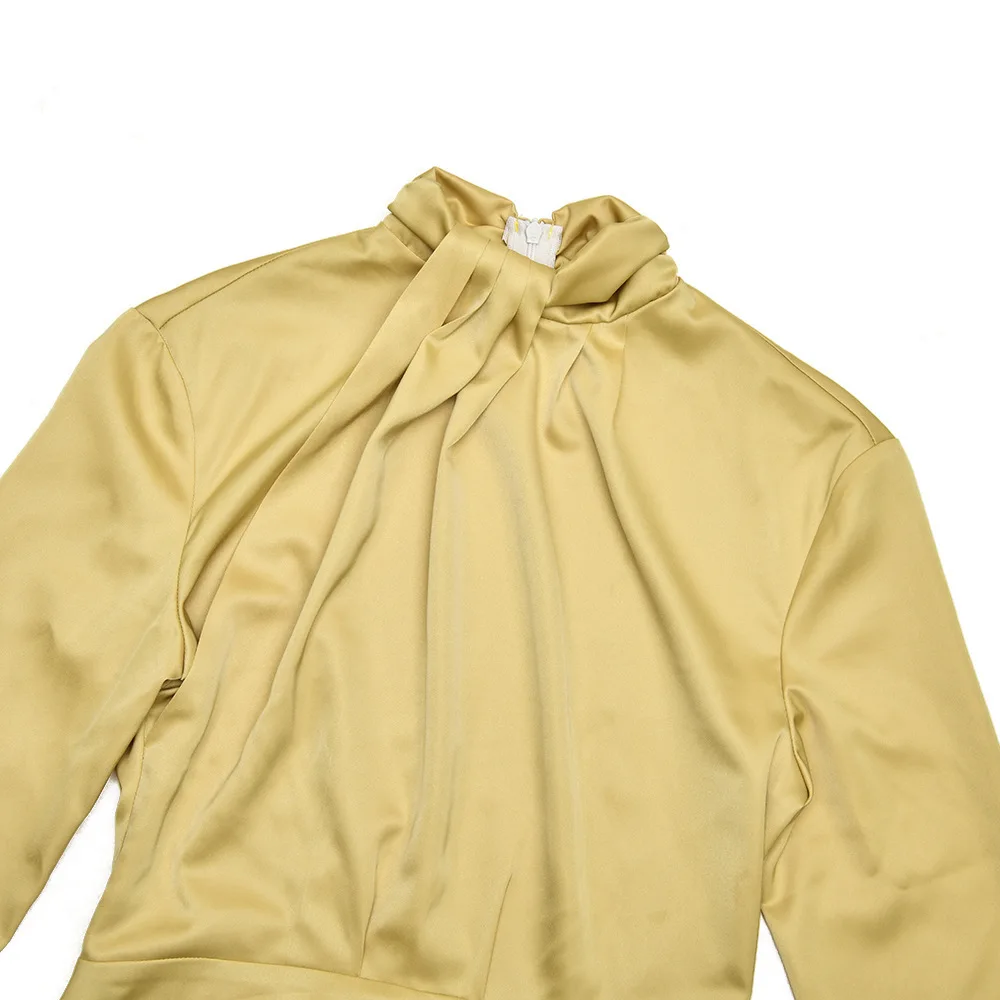 เดรสสั้นรัดรูปผ้าซาตินสีพื้นแขนยาวทรงบานคอเต่าครึ่งตัวสำหรับผู้หญิง รุ่นใหม่ประจำฤดูใบไม้ร่วงและฤดูหนาวปี 2025 เหมาะสำหรับงานปาร์ตี้