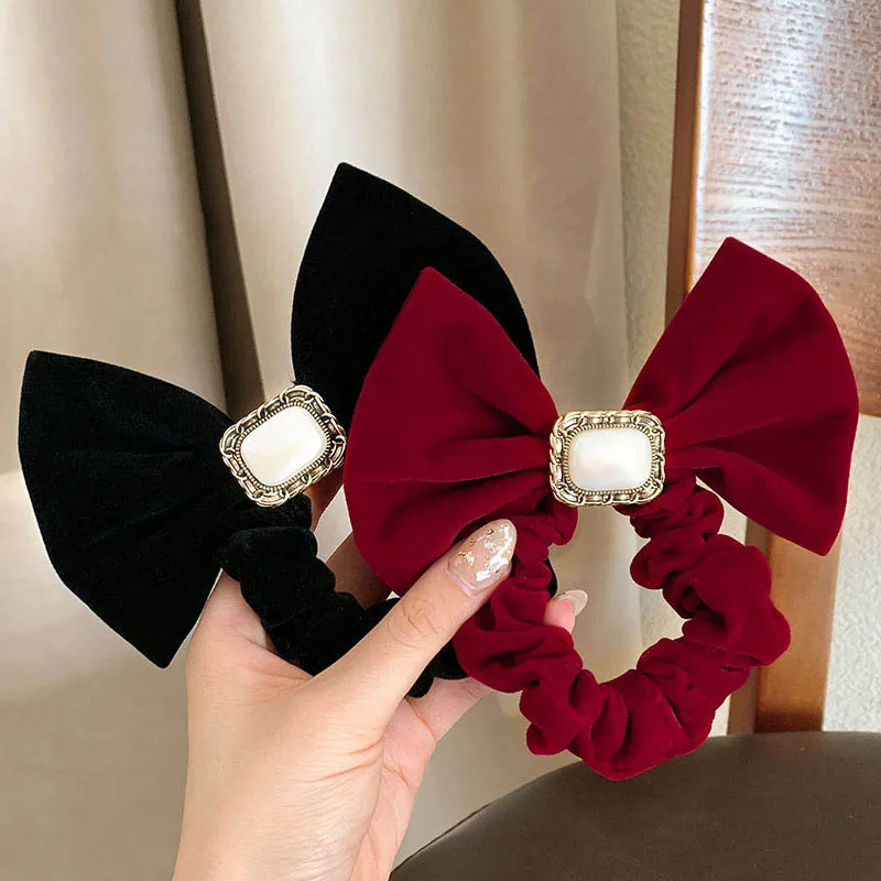 Banda elástica de perlas de terciopelo elegante para mujer, garras para el cabello rojo y negro, Scrunchies sólidos, lazos para el cabello, soporte para cola de caballo, accesorios para el cabello