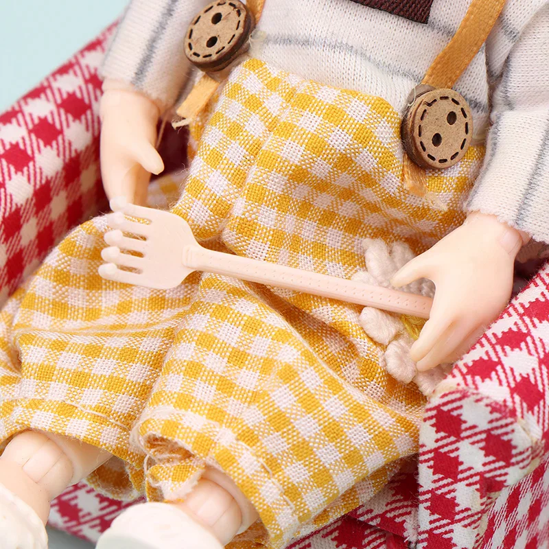 2 ชิ้น 1:12 ของเล่นตกแต่งบ้านตุ๊กตาจิ๋ว ที่ขูดหลังแบบจิ๋ว อุปกรณ์เสริมของเล่น