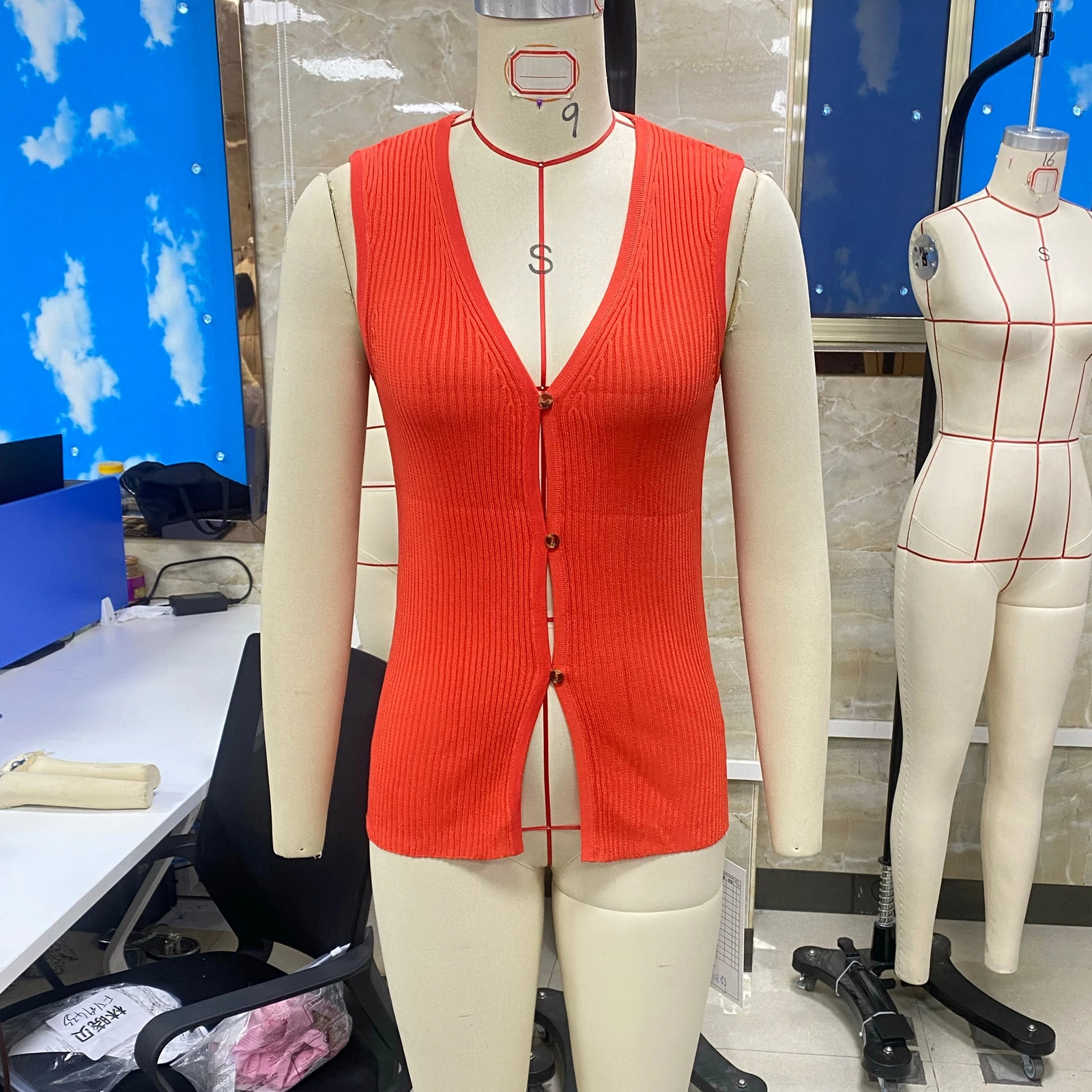 

Women V Neck Knit Vest Sleeveless Solid Color Split Tank Tops For Beach Vacation Summer Party Daily Wear Streetwear