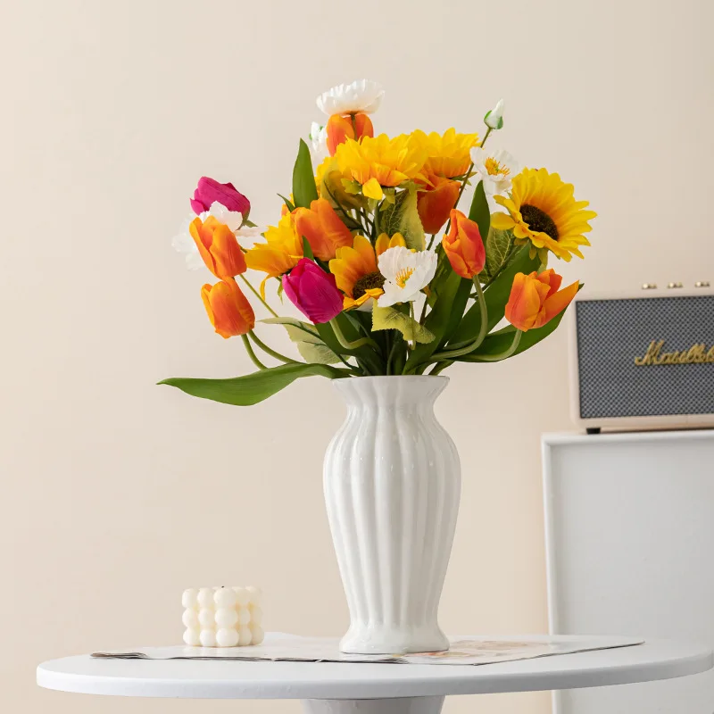 Ceramic High-end Vase North European and American Style White Home Decoration Creative Living Room