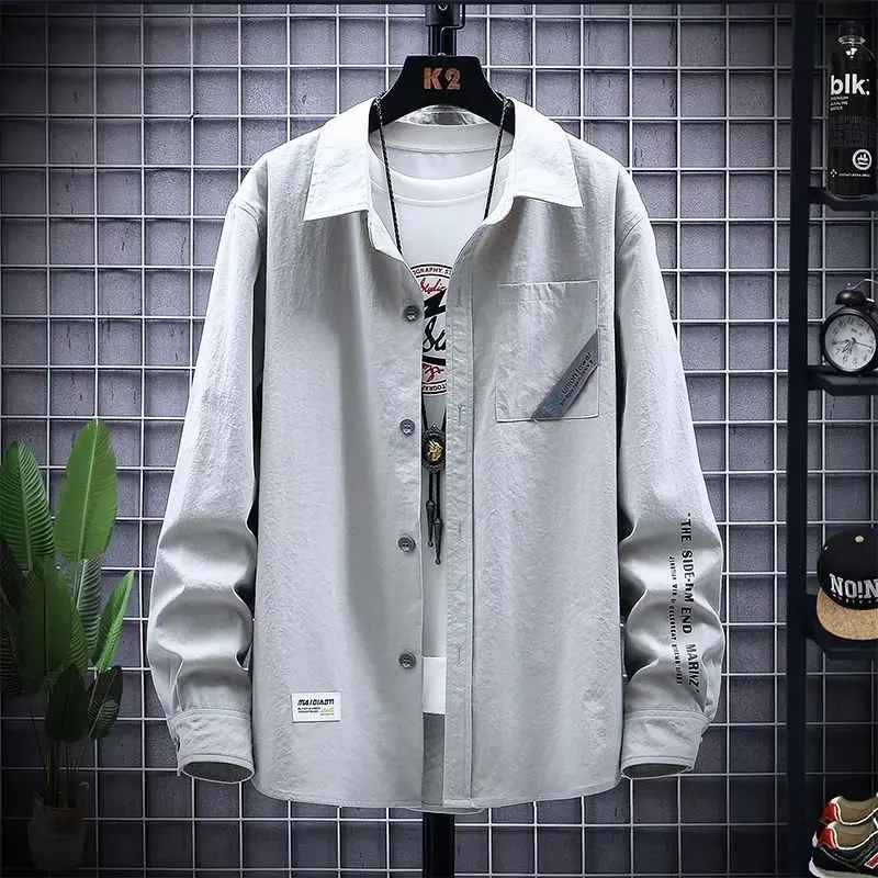 

Японская рабочая одежда Sle Long Sve, мужская свободная рубашка для весны и осени, модная, молодежная, с принтом, не требует глажки...