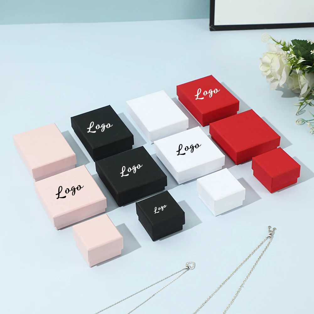 

Luxury Custom Logo Printed 100pcs Paper Black Jewelry Box Packaging Kraft Cardboard Boxes Rings Earring Pendant Bracelet Storage