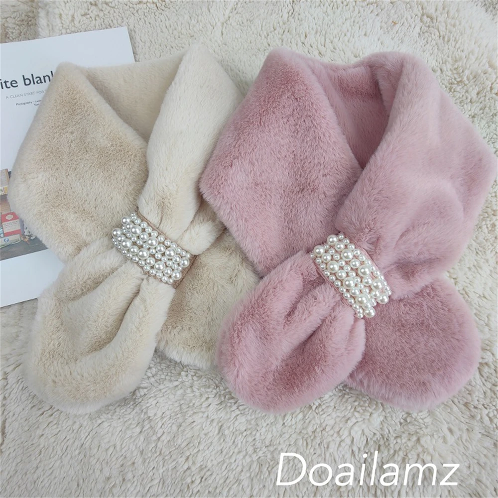 Pearl scarf winter new style thickened Korean version of cross-warmingwool wool rabbit-like neck collar DZ1