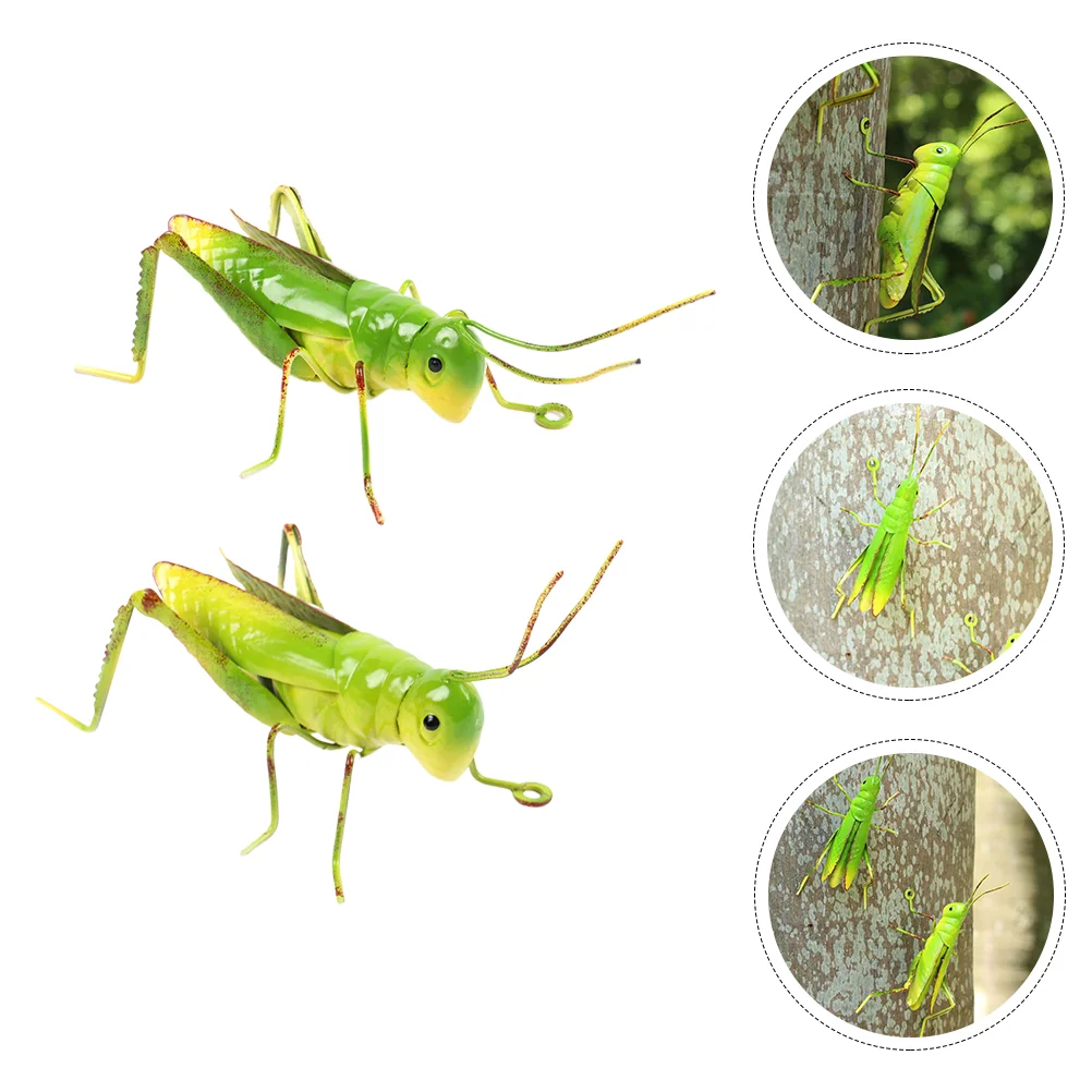 2 PCS Simulation Grasshopper Ornaments Iron Simulated Model Outdoor Playset Animal Toy Vivid Garden Decor