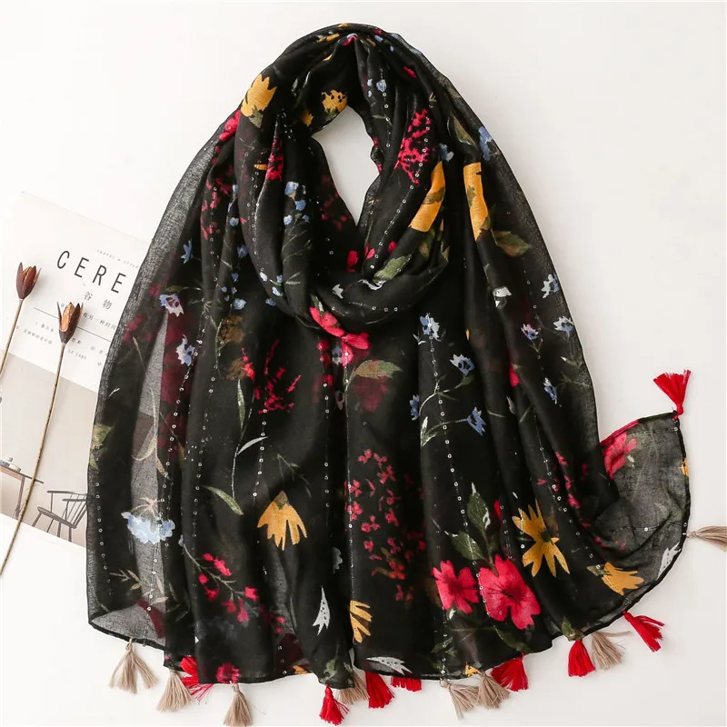 

Boho Scarf For Women Lightweight Floral Printed Shawls Winter Fashion Fringed Scarves Classic Tassel Geometric Soft Head Wraps