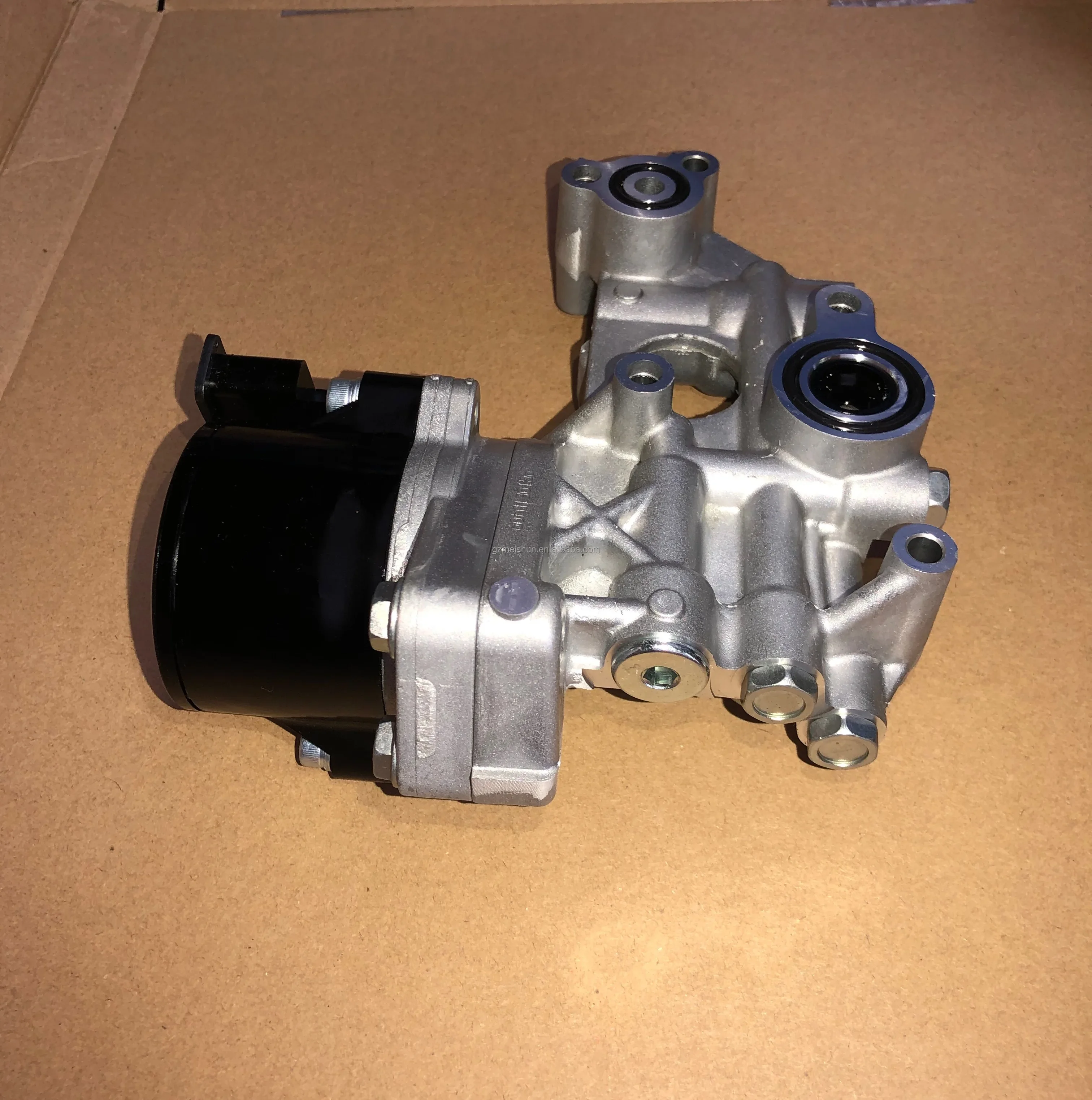 قطع غيار السيارات QASHAI X-TRAIL CVT RE0F10F JF017E مضخة زيت المحرك مضخة زيت المحرك Assy مضخة الزيت المساعدة
