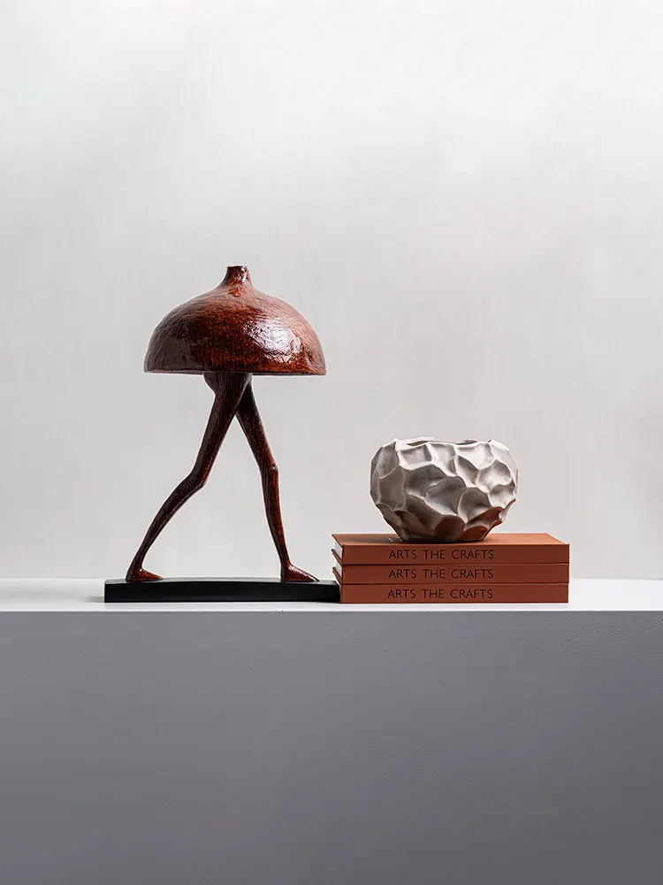 

Mushroom Man Creative Ornaments Soft Furnishings Artworks Entrance Cabinets Guest And Dining Rooms High-end Minimalism