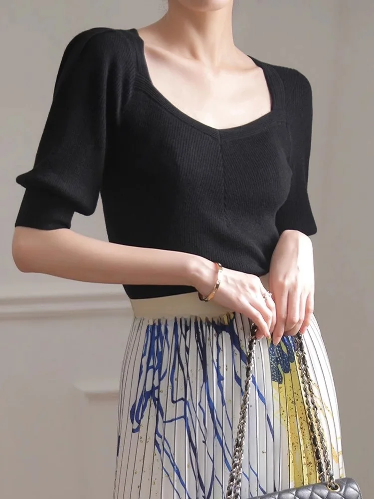 Cseta de Malha de Cor Pura Única, Design de Manga Curta Faion, Sensação E para o Dia a Dia, Estilo Coreano, Cs...