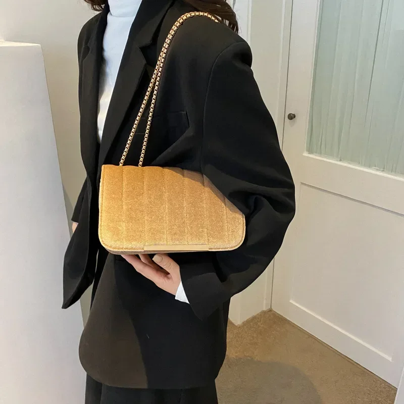 

Neon Red Flap Chain Square Bag Velor Leather Fashionable Dating Gift Shoulder & Crossbody Bag with Chain Strap for Women