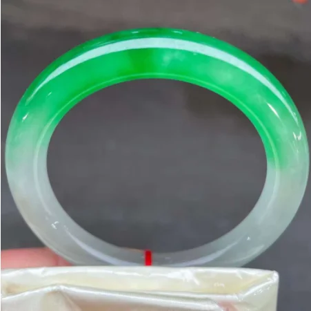 

Latest Jadeite Bangle Natural Floating Green Flower Jade Bracelet Exquisite Perfect Handring Fine Jewelry Hand Hewelry