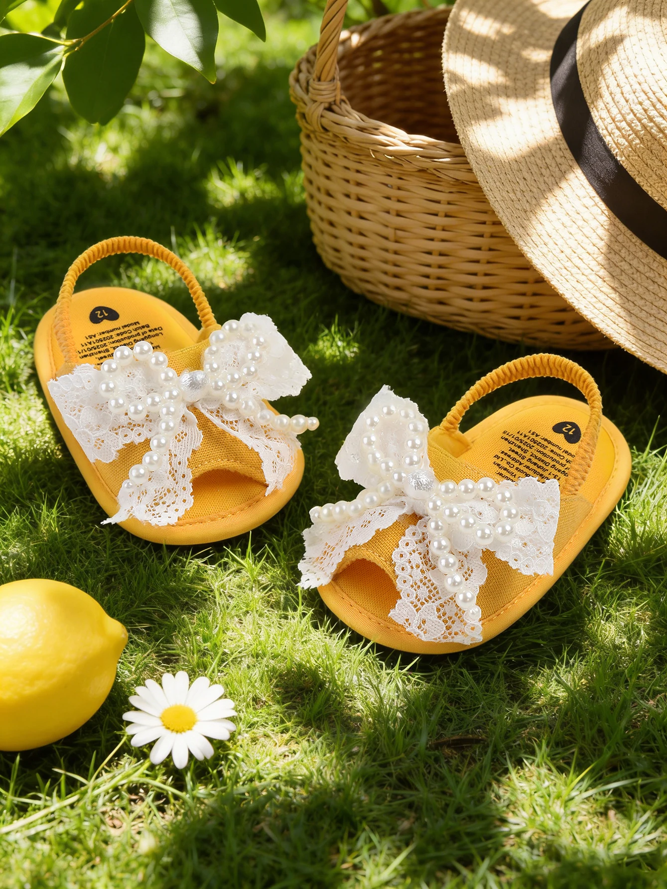 

Summer baby girl pearl bow pattern closed toe sandals with anti slip soft rubber sole baby walking shoes