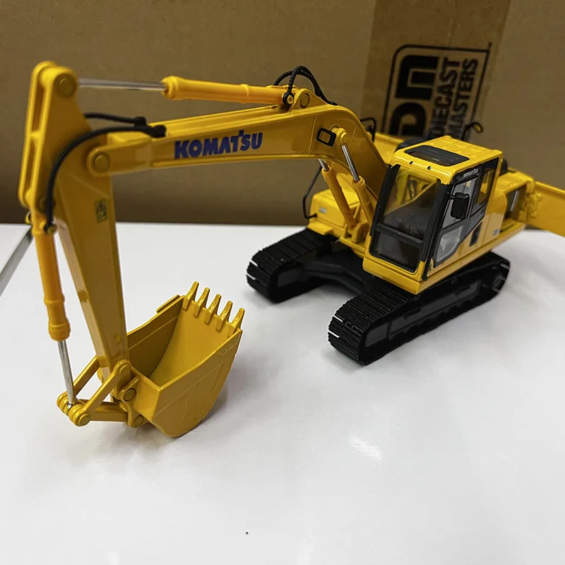 1:43 Scale KOMATSU PC200-8M02021 Excavator Alloy Engineering Vehicle Model