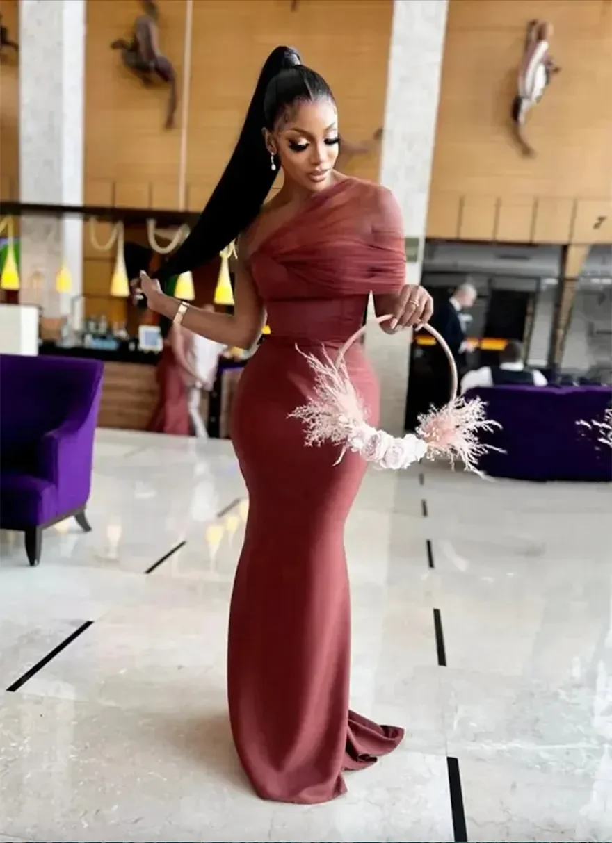 

Brown Mermaid Long Bridesmaid Dress For Black African Women Sexy One Shoulder Elegant Formal Party GownsWedding Guest Prom Wear