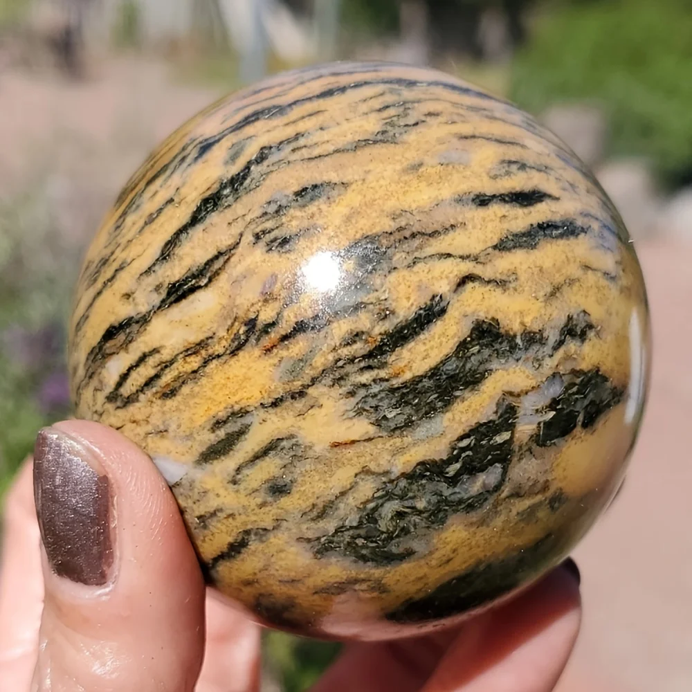 1pc High-Quality Tiger Stripe Ball Yellow & Black Vibrant Orange to Black Spectrum Ideal for Home Decor & Unique Gifts