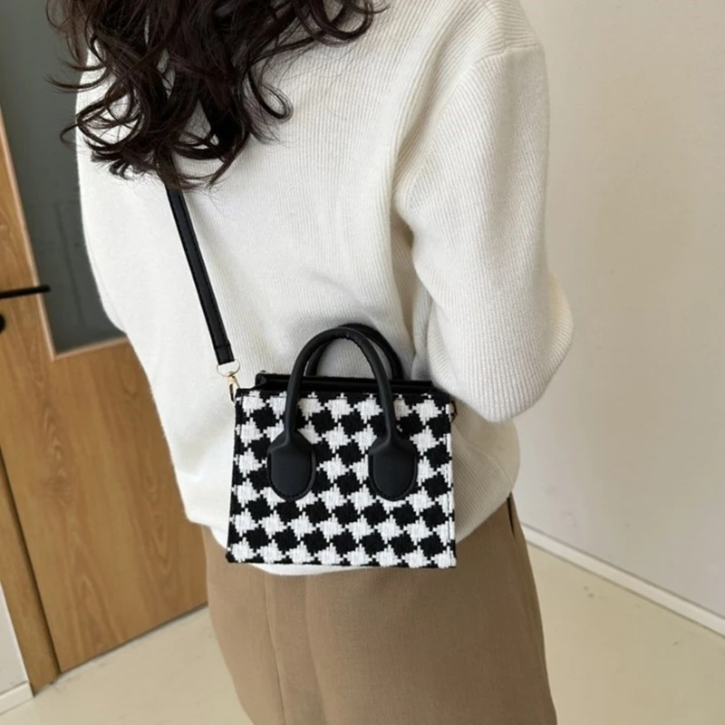 Fashionable Checkered Shoulder Bag Crossbody Handbag Be the Epitome of Fashion Dropship