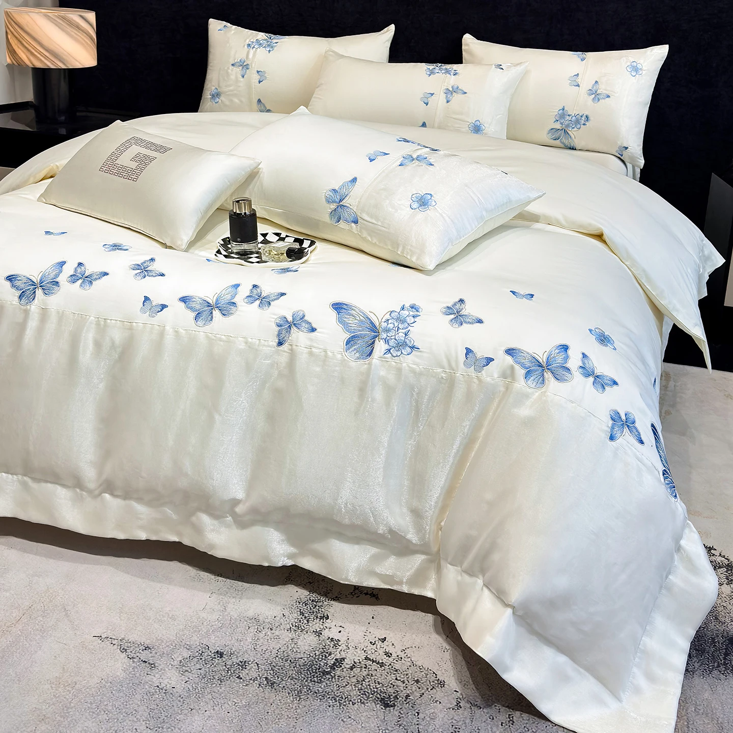 White Flowers Butterfly Embroidery Bedding Set Luxury 100% Cotton Lace Duvet Cover Flat or Fitted Bed Sheet Pillowcases