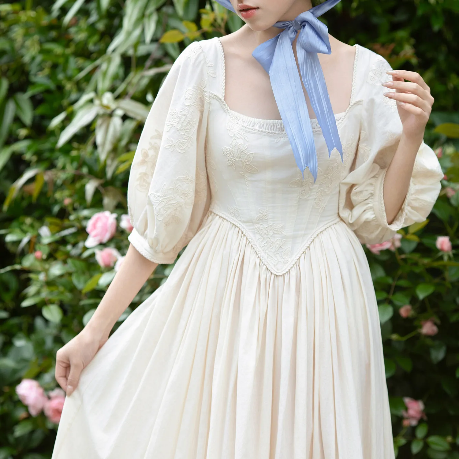 84-92cmBust SpringSummer 100%Cotton Maxi Dress Women Luxury European Edwardian Vintage Court Dress Heavy Embroidered Pure Cotton