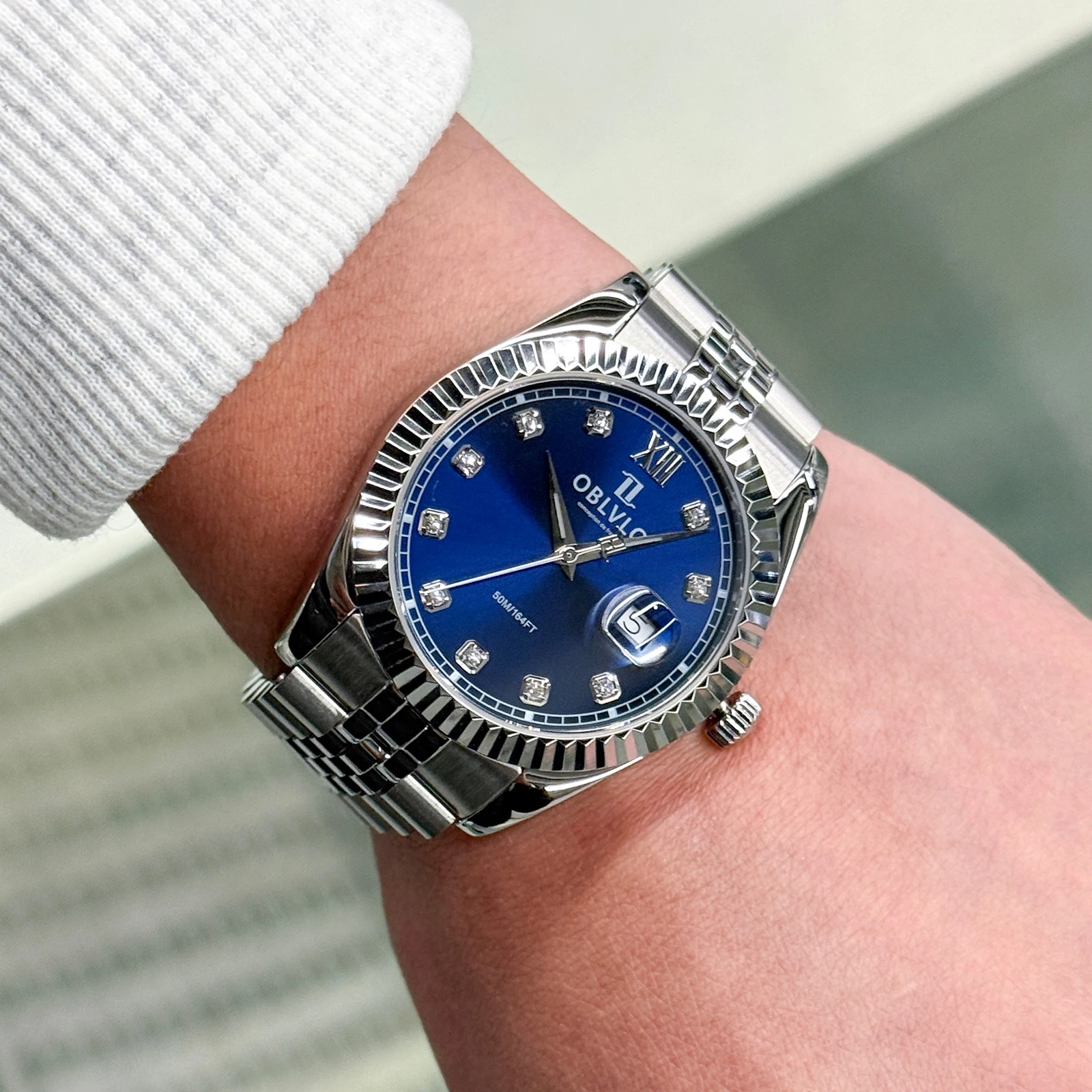 

OBLVLO 40mm Blue Dial Bracelet Quartz Watch for Men with Date Feature Fashion Synthetic Sapphire Vintage Style Couple Watches RX