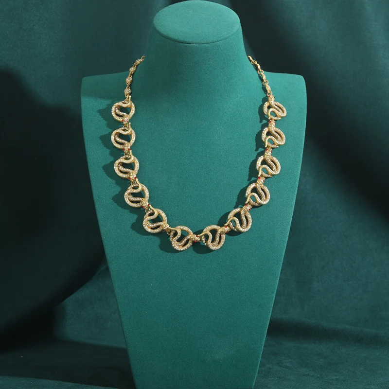 

Vintage Punk Snake Necklace Retro Luxury Brand Rhinestones Animal Choker Collar For Woman Antique Jewelry Accessories 2026 New