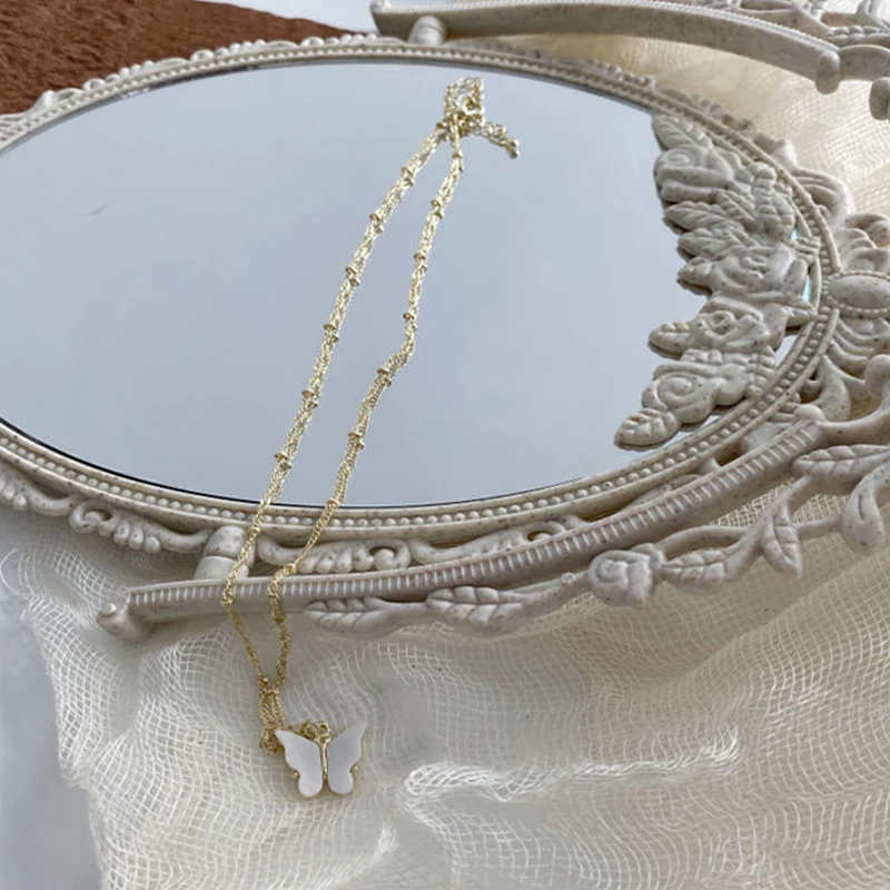 European Style Palace Carving Makeup Mirror Vintage Dressing Mirror Desktop Bedroom Round Mirror Dormitory Makeup Mirror