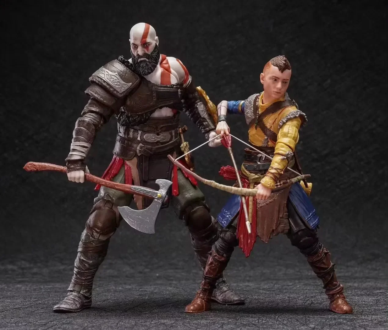 100% Original God of War Atreus Kratos Figure Ps Game Movable Model Doll Collector Garage Kit