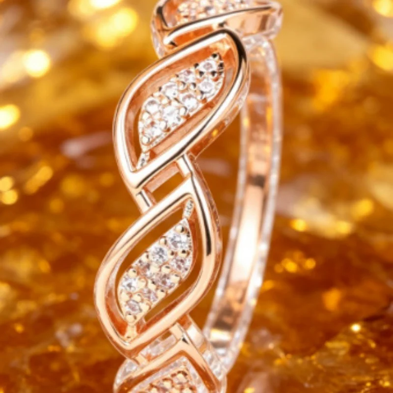 2026 New Minimally Interwoven Blade Full Zirconia Ring, Light Luxury Versatile Fashion Banquet Accessory