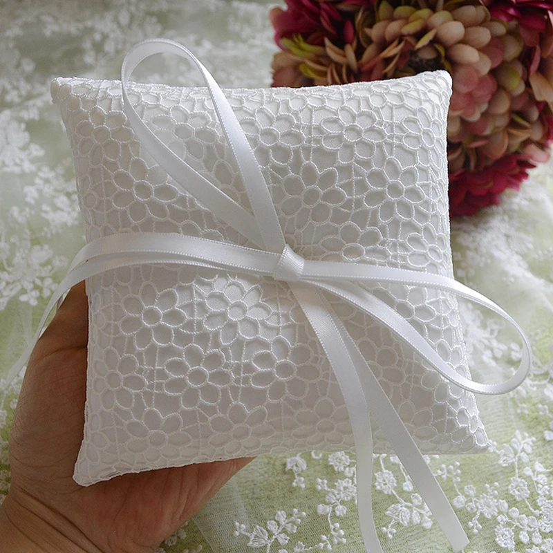 13X13cm Delicate Lace Flower& Hand Feeling Flowers Decor Bridal Wedding Ceramony Pocket Ring Pillow Cushion Bearer With Ribbons