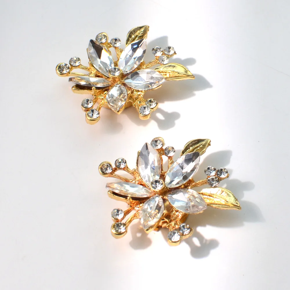 Golden Crystal Flower Brooch Cufflink Elegant Dress Button Cover Accessory Suit Coat Shirt Button Decoration