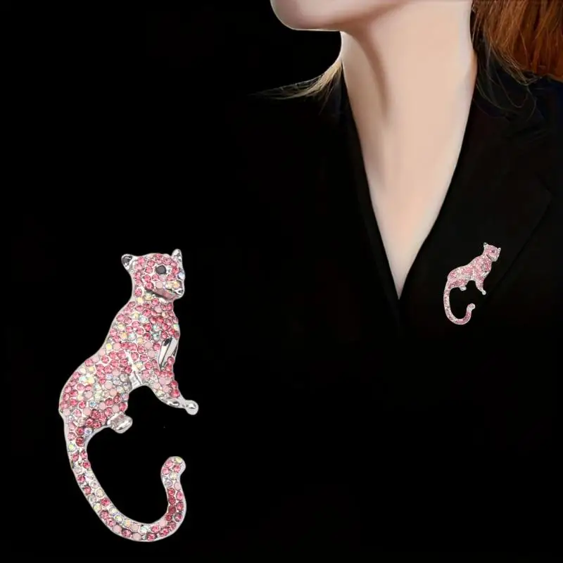 Vintage Rhinestone Cheetah Brooch Unique  Animal Shape Pin for Women Jacket Shawl Dinner Party Jewelry Gift