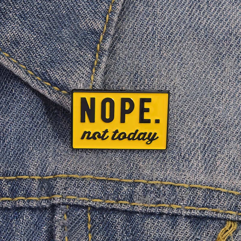 Enamel Pin Fun yellow license plate badge quirky personality brooch creative decorative Brooch For Clothes Pins For Backpacks