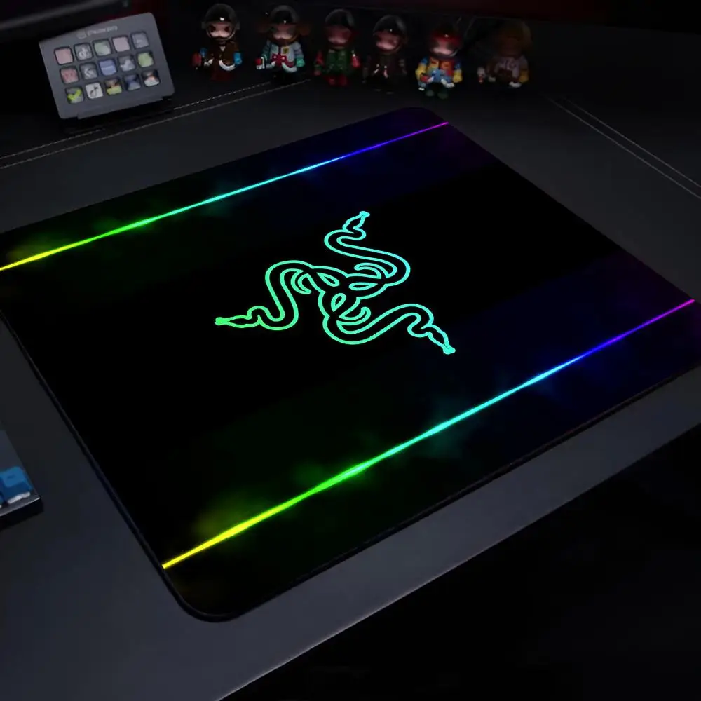 Luxury Fashion Razer Mouse Pad Gaming Laptops Keyboard Mat Deskmat Pc Accessories Desk Protector Mousepad Gamer Mats Anime Mause