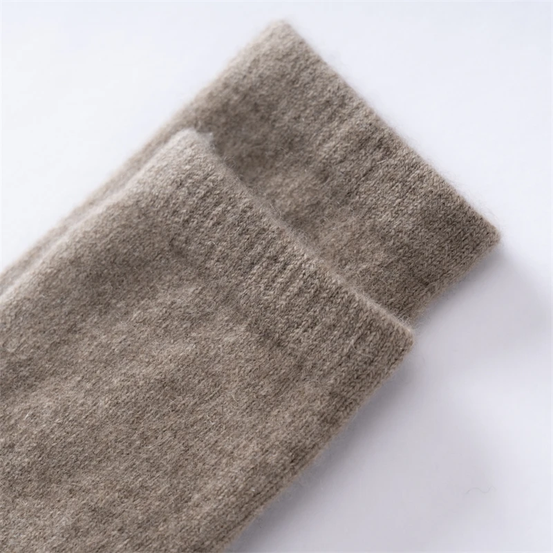 Luxurious Men's 100% Cashmere Socks Winter Warm Soft High Soft Socks nitted Warm Lightweight Soft Indoors Short Sleep Sock