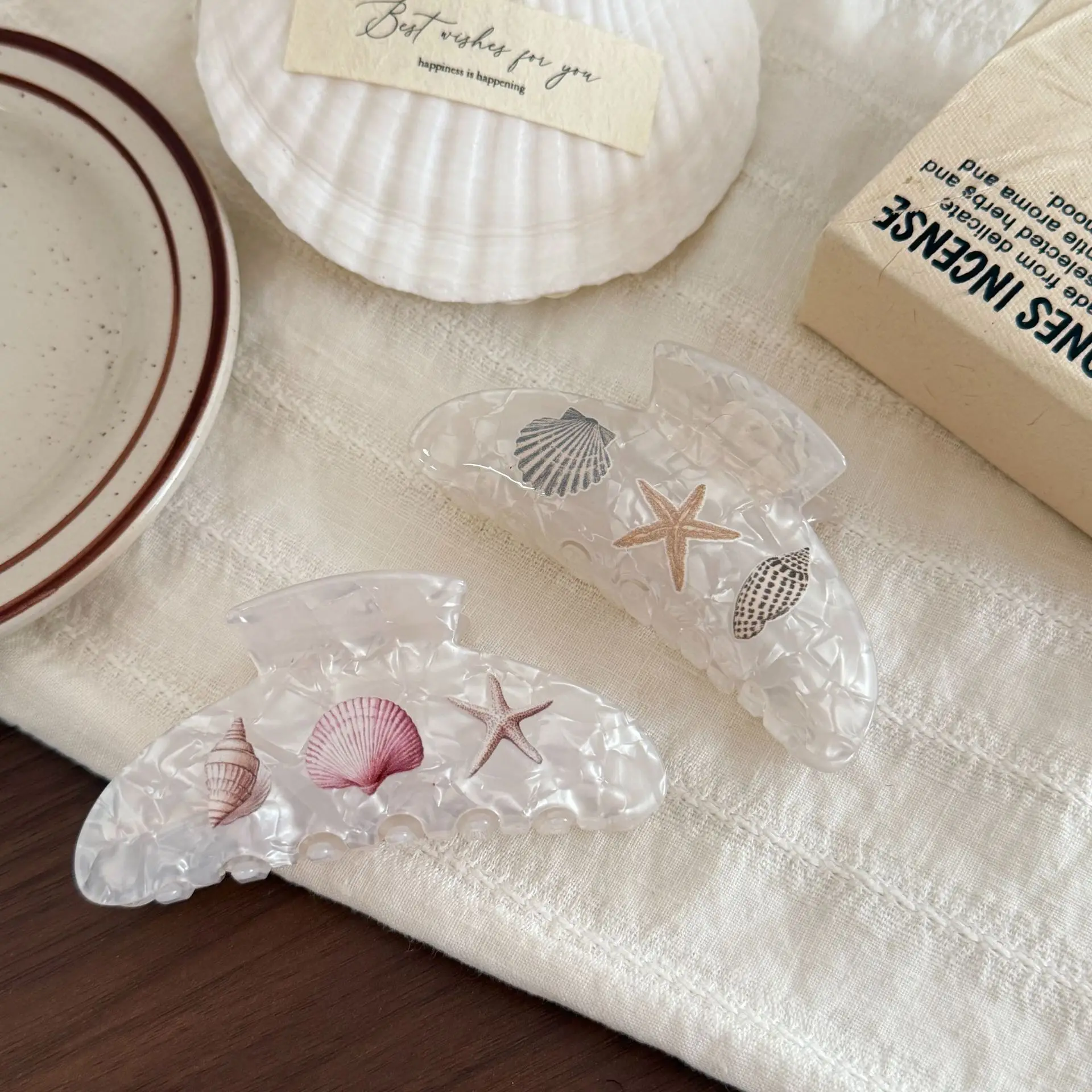 Seashell Starfish Print Acetate Hair Claw Clip Shark Hair Claw Women Girls Ponytail Gripper Beach Fashion Hair Accessory Decor