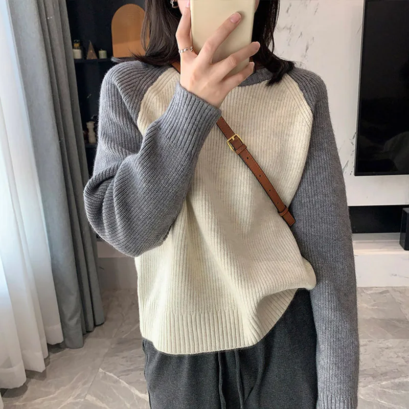 

Japanese Retro Loose Lazy Style Knitted Sweater Women's Autumn Contrast Stitching Design Raglan Long Sleeve Top