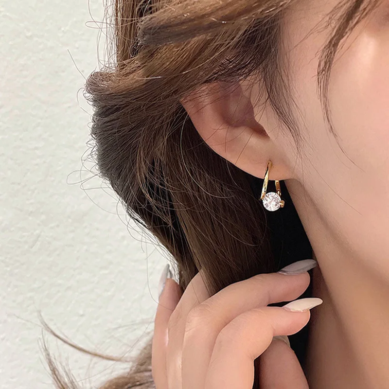 2024 baru sederhana zirkonia Tunggal Anting untuk wanita gadis gaya Korea halus Chic perhiasan anting grosir