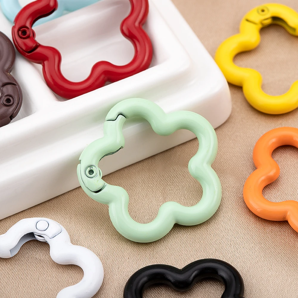 5/10pcs Colorful Flower-shaped Alloy Carabiner Rings Keychain Clip Spring Hook Hanging Buckle For DIY Jewelry Making Accessories view 2