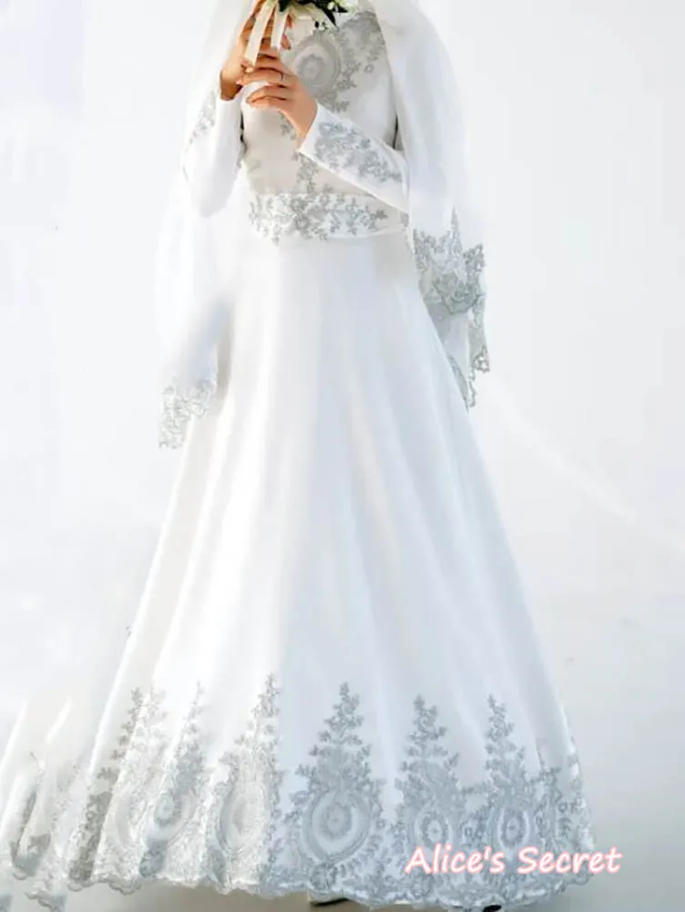 

A-Line Tulle Classique Wedding Dress for Muslin High Neck Long Sleeves Veils Embroidery Floor Length Arabian style