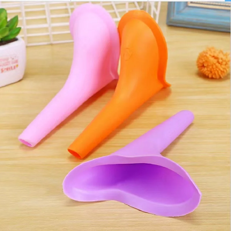 

1Pc Women Urinal Outdoor Travel Camping Portable Female Urinal Soft Silicone / Disposable Paper Urination Device Stand Up & Pee