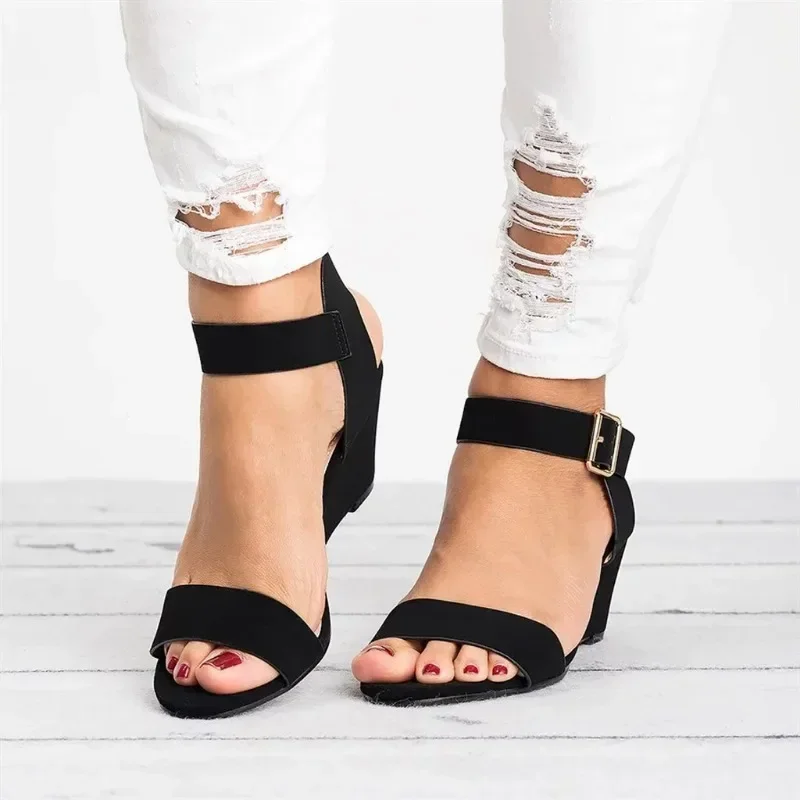 2024 High Quality Women's Shoes One-word Buckle Women's Sandals Summer Solid Flock Open Toe Mid Heel Roman Beach Sandals Women