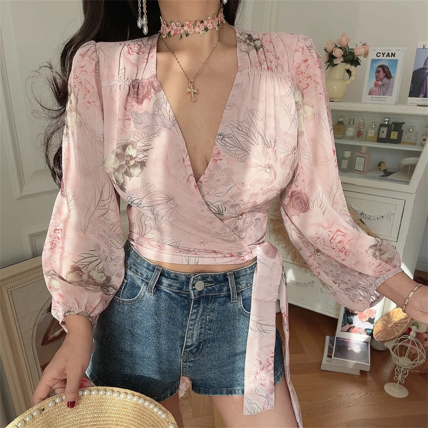 

French Style V-neck Tie Waist Lantern Sleeve Floral Print Holiday Top Women's Shirt Polyester Fiber Summer 2026 Short Length