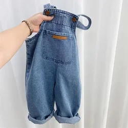 Salopette di jeans tinta unita per neonato Pantaloni con bretelle di jeans per bambini Tuta per neonati Abbigliamento per bambini Salopette per bambini Abiti per ragazze autunnali